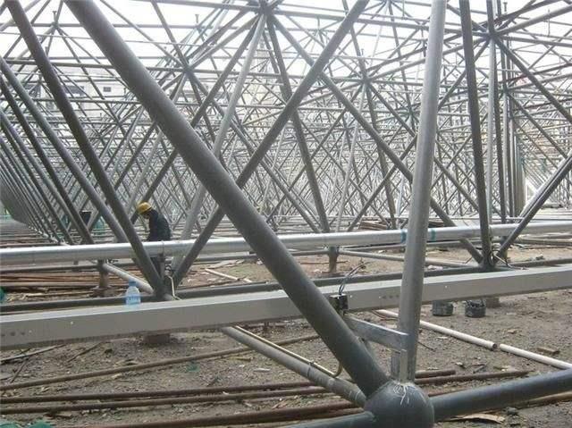 双鸭山盘点螺栓球网架对选材方面的4点要求
